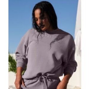 Alo Yoga Accolade Crew Sweatshirt